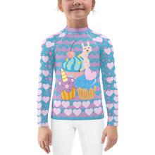 Load image into Gallery viewer, Girl&#39;s Rash Guard Cupcake Dreaming
